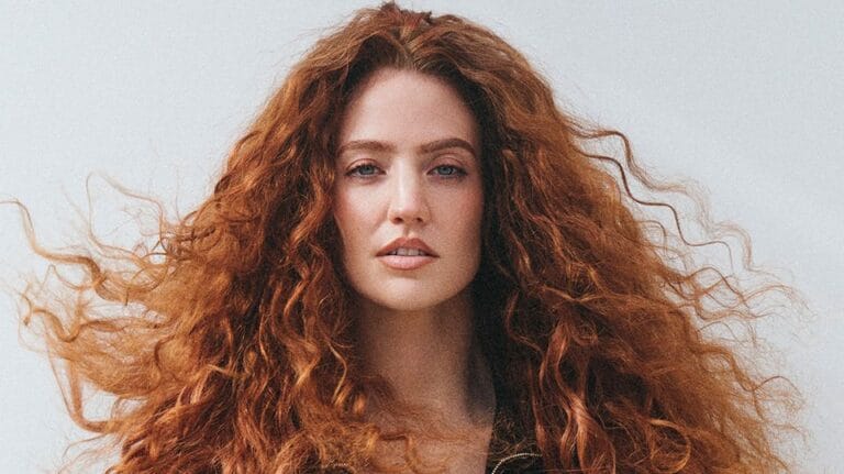 Jess Glynne