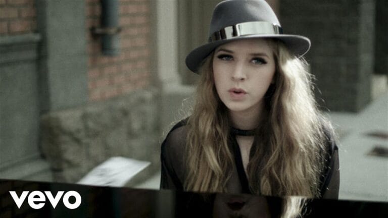 ZZ Ward